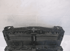 Ford focus MK4 18- żaluzja roleta pas przedni wzmocnienie 4