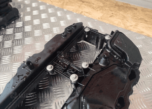 Bmw E84 E90 F10 F15 pokrywa głowicy N55 7570292 zaworów 9