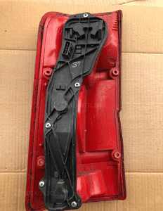Lampa tylna prawa górna Land Rover Discovery 2 II 1998-2002 2
