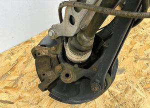 BMW X3 E83 Zwrotnica tył lewa - 16491 2