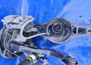 Lexus UX zwrotnica wahacz drążek prawy tył 3