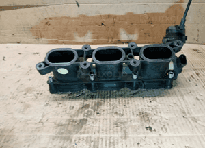 Kolektor ssący Audi A6 C6 3.2 FSI 06E133109C 2