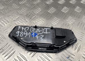 Bmw F40 lampka podsufitki oświetlenie wnętrza 9891143 10