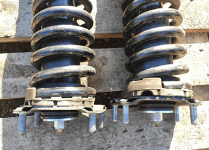 JEEP CHEROKEE LIBERTY KK 2.8 CRD 07-12r AMORTYZATOR LEWY PRAWY PRZÓD BDB 8