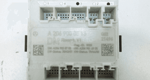 Moduł sterownik komfortu drzwi mercedes c W206 21- A2069000513 5