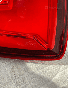 AUDI A1 82A LAMPA LED LEWA TYŁ TYLNA 2