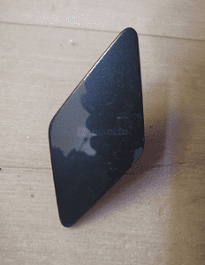 ZAŚLEPKA SPRYSKIWACZA OE LEWA KAROQ FL 57A955109A 2