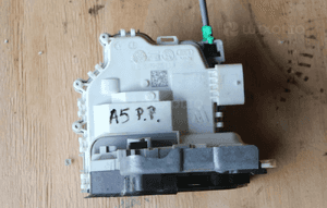 Zamek drzwi prawy przedni audi A1 A3 A4 A5 8X1837016C 2019 3
