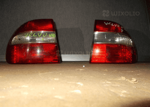 Lampa tył lewa prawa volvo V40  oryginał 1
