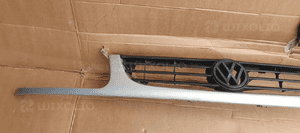Atrapa grill emblemat chrom VW Polo 6N 2