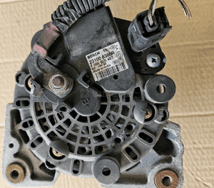 Dacia Dokker 1.6 8V alternator 90A 231008386R 3