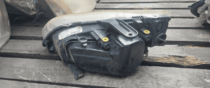 Przod przednia lampa prawa ford c-max MK1 4
