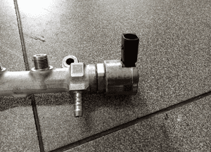 regulator ciśnienia paliwa vw audi 1.6 tdi 04l130764c
