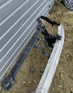 MERCEDES C 203 pas przedni chłodnice belka wzmocnienie czołowe okular 8