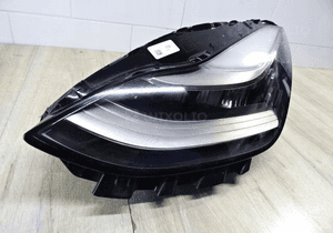 Tesla 3 lampa lewy przód full led 1077375-00-C 2