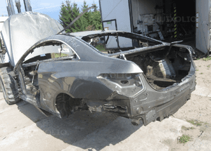 MERCEDES E 207 błotnik lewy tylny tył ćwiartka  dupa pas 1