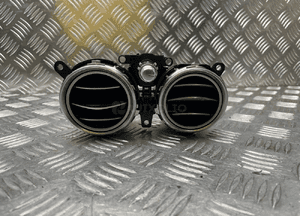 Mercedes W213 kanał powietrza kratka nawiewu A2138307700 1