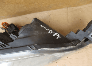 Lampa przód przednia prawa mazda 3 bk 2