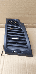 Kratka nawiewu prawa BMW I E81 E87 7059188 1