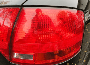 Audi A4 B7 kombi lampa tył tylna  prawa lewa 1