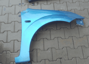 Ford Fiesta MK6 blotnik przod prawy 02-06