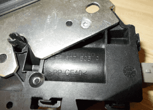 Zamek tylnej klapy audi A4 A5 A6 4F5827505D 8