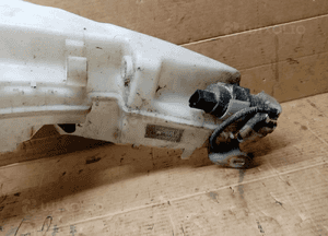 Zbiorniczek spryskiwaczy pompka Audi A6 C6 4F0955452B 4F0955451P 4F0955453 6