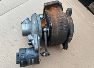 Turbosprężarka turbo 6H4Q-6K682-GG Range Rover 3 III LM L322 3.6 TDV8 2