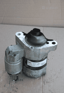 Rozrusznik 1.2 Renault Clio IV 1