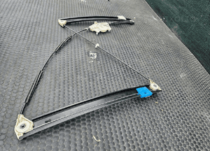 Podnosnik Szyby 8E0837462 Mechanizm Linki Prowadnica Prawy Przod Przedni AUDI A4 B6 B7 Seat Exeo Sedan Kombi 14