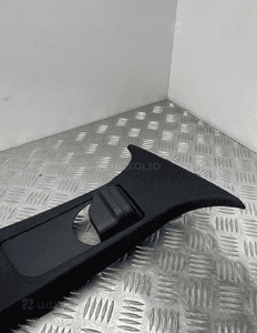 MERCEDES W205 OSŁONA SŁUPKA PRAWA A2056900930 3