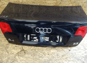 Audi A4 B7 sedan klapa bagażnika 3