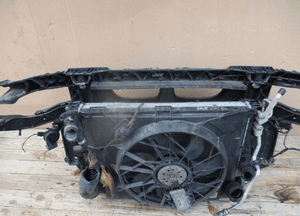 Pas przedni chłodnice wzmocnienie bmw E87 2.0D N47 2
