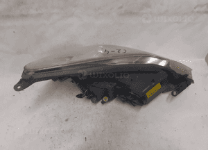 Przod przednia lampa lewa opel corsa d 4