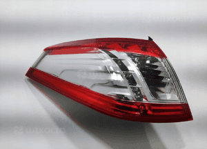 Lampa lewa tył tylna błotnika peugeot 508 i sw kombi 2010-2014 2