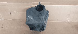 Obudowa filtra powietrza Audi A6 C5 2.5 TDI 4B0133835L 1