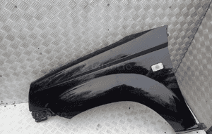 Błotnik lewy przód plastikowy nissan xtrail 1
