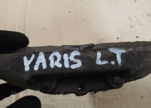 Zacisk hamulcowy lewy tył tylny Toyota Yaris I 5