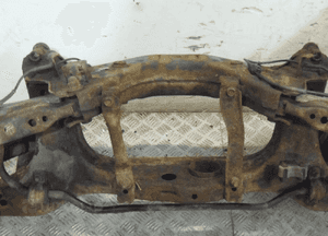 Nissan qashqai i J10 lift 1.5 dci zawieszenie belka tył 11