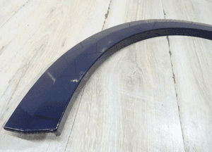 Listwa błotnika prawa tył tylna audi Q8 4M8 s-line 4M8853818D llu 3