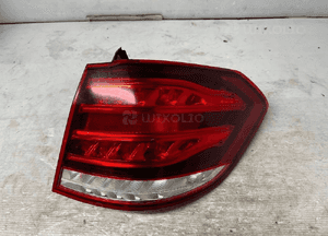 Lampa prawa tylna tył mercedes W212 A2129061803 1