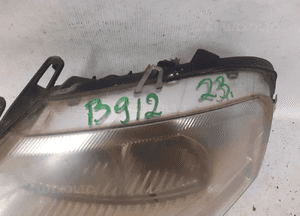 Przod przednia lampa lewa citroen C3 2007r 3