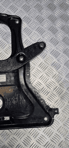 Bmw F20 F21 F30 F31 F32 osłona silnika pod silnik podowzia 4086536 6860841 8