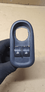 Panel szyb przełącznik Opel Movano III 8200637849 1