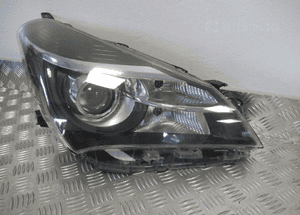 LAMPA PRZÓD PRZEDNIA PRAWA TOYOTA YARIS III 3 LIFT soczewka 2014-2017 rok 4