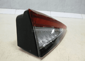 Skoda enyaq iv lampa w klapę lewy tył lewa tylna 5