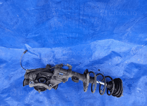 toyota PRIUS III LEWA zwrotnica gira mcpherson 2