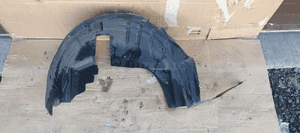 Nadkole lewy tył tylne lewe Renault Laguna III Kombi 767470002R 2