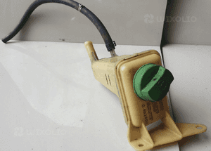 A6 C5 ZBIORNICZEK PŁYNU WSPOMAGANIA 8D0422373C 1