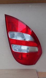 MERCEDES-BENZ A KLASA W169 lampa tył tylna lewa 1